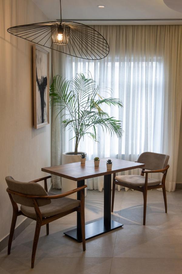 The White Orchid Hotel Лаґос Екстер'єр фото